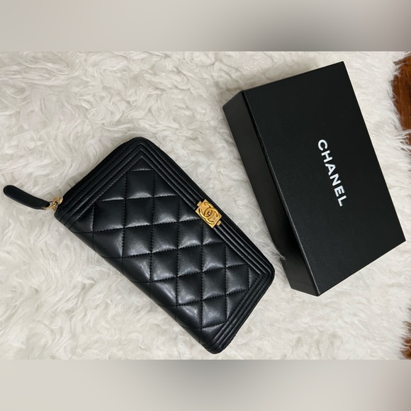 CHANEL Boy L-Gusset black Long Zip Wallet - Picture 12 of 15